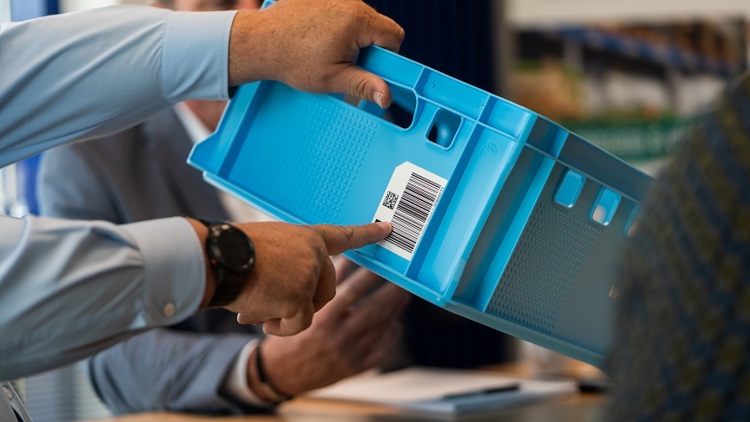 220509 48 Vpool 01891